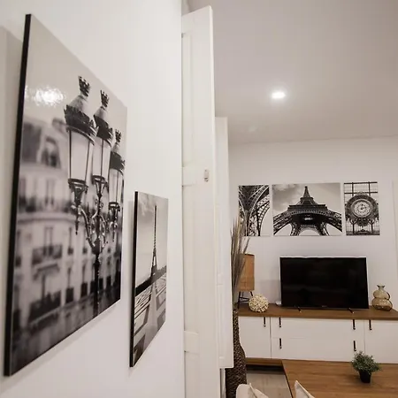 Casa Urquinaona Apartment *